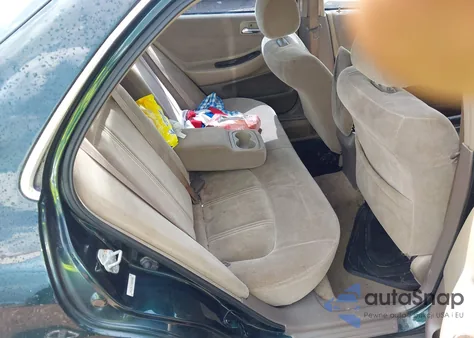 2000 Honda Accord 2.3 Se z USA, uszkodzony, nr VIN 1HGCG5671YA090468